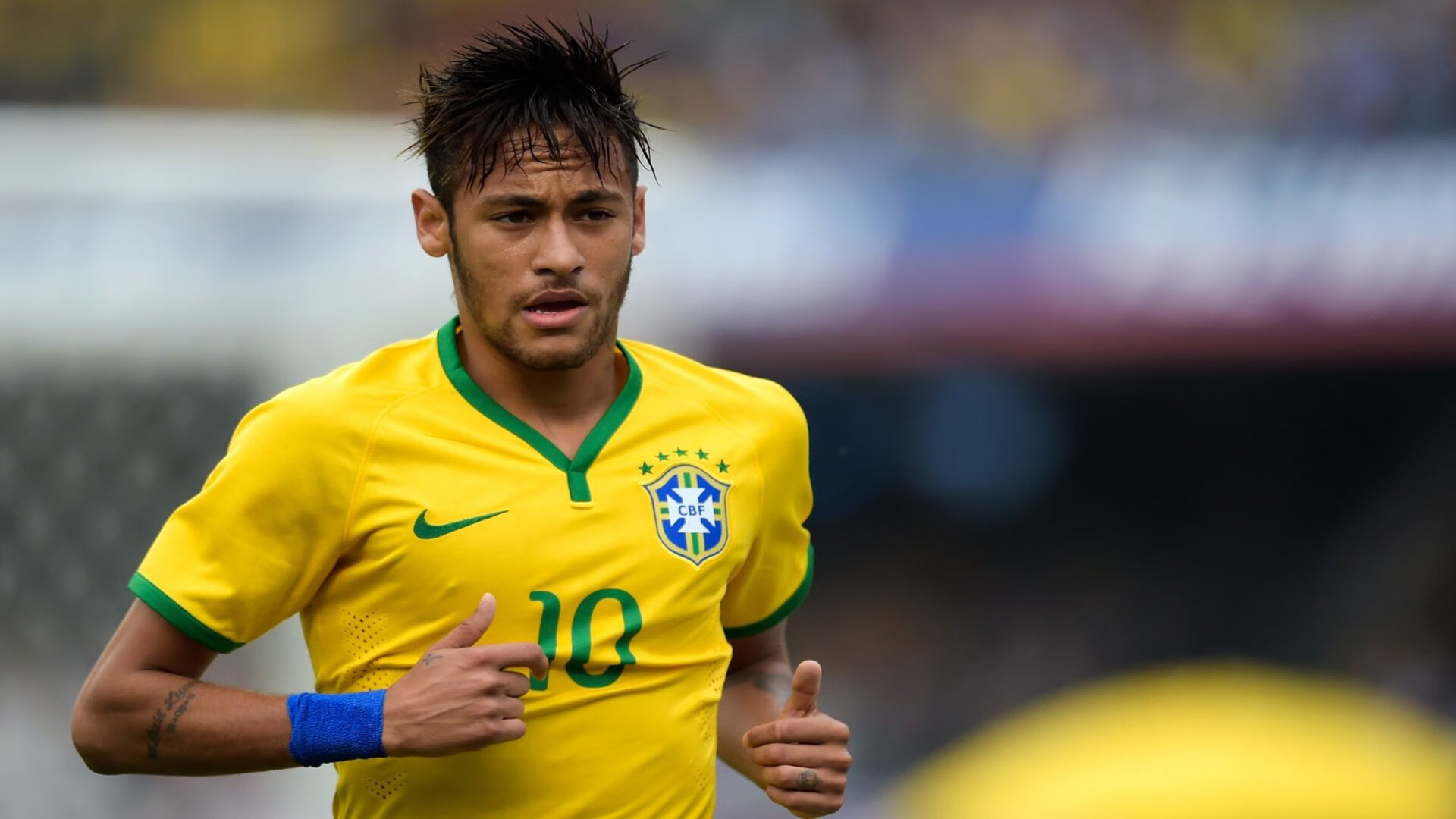 日本马术协会授予铃木明“年度最佳三项赛骑手”称号。